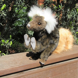 Vintage Skunk by HANSA Toy Plush And Wire Stuffed Animal Toy, 35 cm Length
