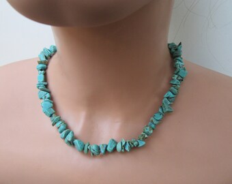 Turquoise necklace — Irregular Chip Stone Pieces