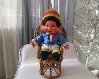 Muñeco de peluche vintage de los años 80 de Monchhichi Monkey Doll, con el traje del equipo de la bandera italiana, 33 cm.
