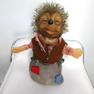 Vintage 60&#39;s Original STEIFF Mecki Hand Puppet Hedgehog 0720,00, Rubber Face, Mohair Hair, Made in Germany, Manufactured 1959-1967