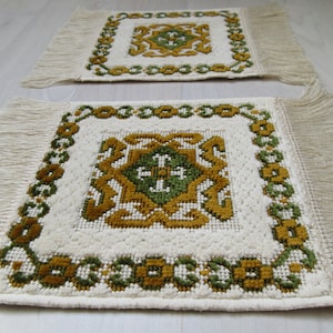 Vintage Pair German Dollhouse Miniature Rug w/Fringe, Rustic 25/16cm