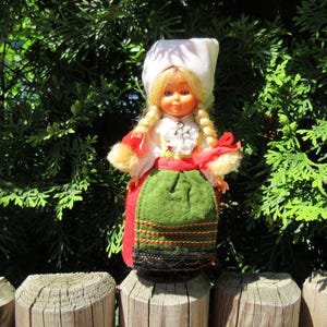 Vintage 70s Swedish Folk Art Doll In Traditional Costume, Blinking Eyes, Folklore Doll, Swedish Napkin Doll, Hand-Made Souvenir Doll, H14cm