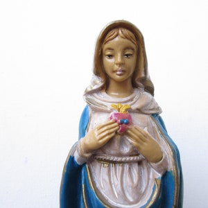 Vintage Immaculate Heart Of Virgin Mary Catholic Figure / Statue Hand-Painted Carved Resin Made In Italy, High 15cm
