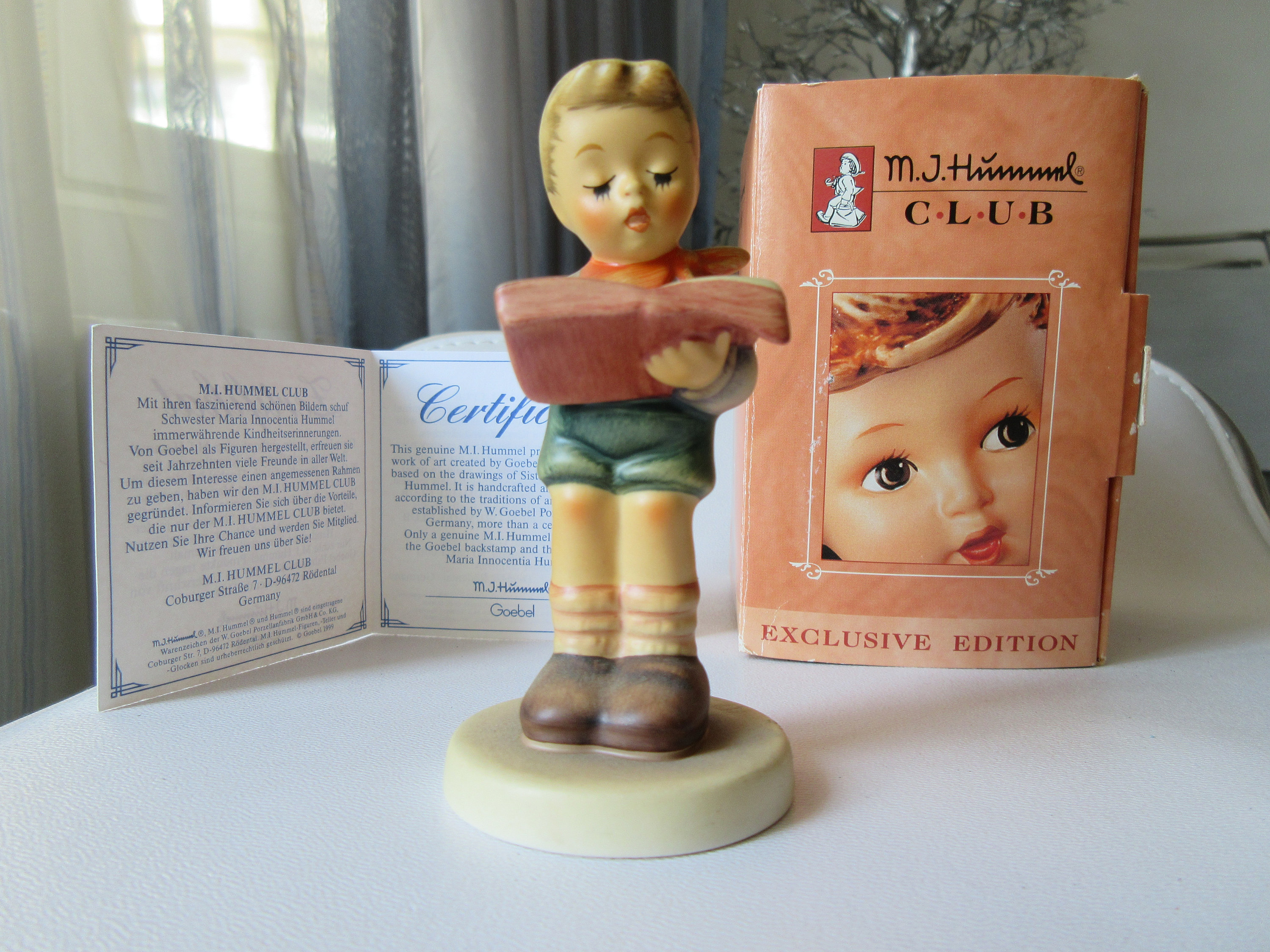 Mj hummel figurine - Etsy 日本