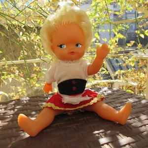 Vintage 1970's East German  Schalkau GDR Lovely Rubber Doll Side Glancing Eyes, Rooted Blonde Hair, Movable Limbs, 19cm/7.48'' Tall