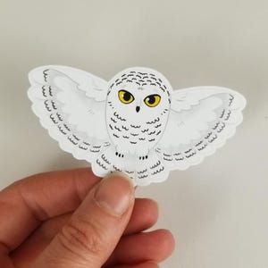 Autocollant en vinyle harfang des neiges / hibou volant / autocollant imperméable / cadeau pour amoureux des oiseaux