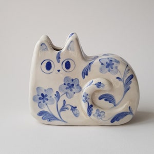 Small handmade ceramic vase / blue and white floral cat vase