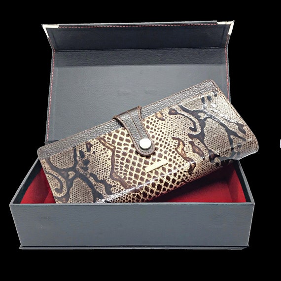 Alligator Print Leather Wallet: Handmade Designer Clutch with Card Slots, Big Size Purse