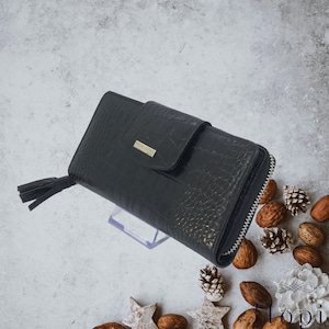 Cartera de piel de caimán negra para mujer, ideal para viajes: manténgase organizada dondequiera que vaya: portátil y elegante.