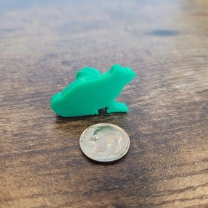 Traditional Frog Tire Valve Stem Cap. Available in several Colors. 3D printed with Eco Friendly Material. Fits Schrader Valve Stems.