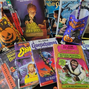90s Scholastic Book Fair Halloween Spooky Mystery Box Gift