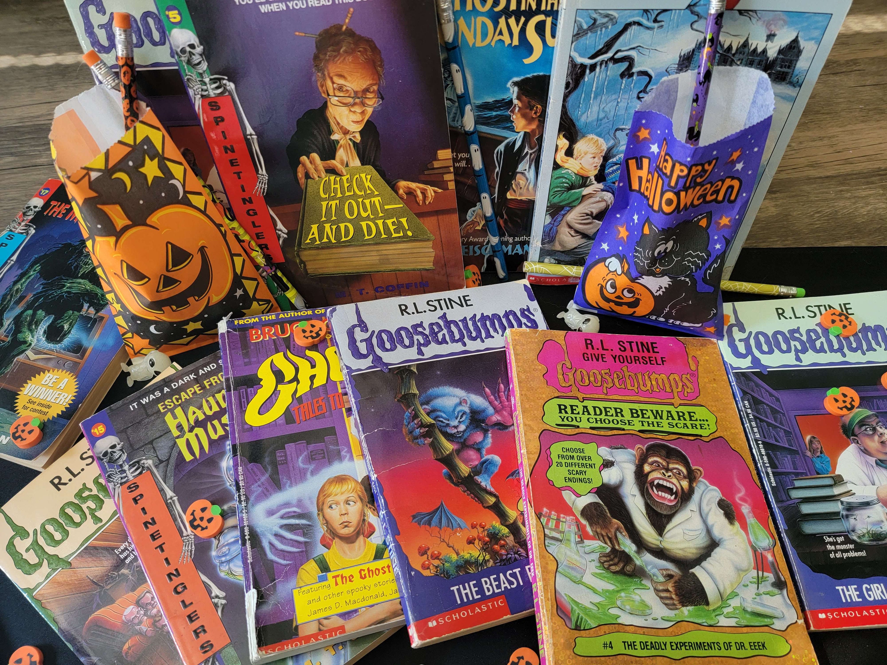 90s Scholastic Book Fair Halloween Spooky Mystery Box Gift 