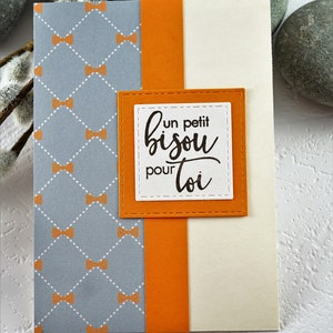 Cream colored blank greeting card, handmade, with envelope, Carte de voeux vierge de couleur crème, faite à la main, avec enveloppe