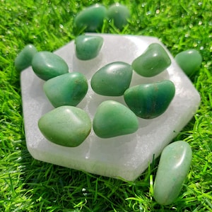Stunning Green Aventurine Crystal Tumble - Natural Energy Healing Stone