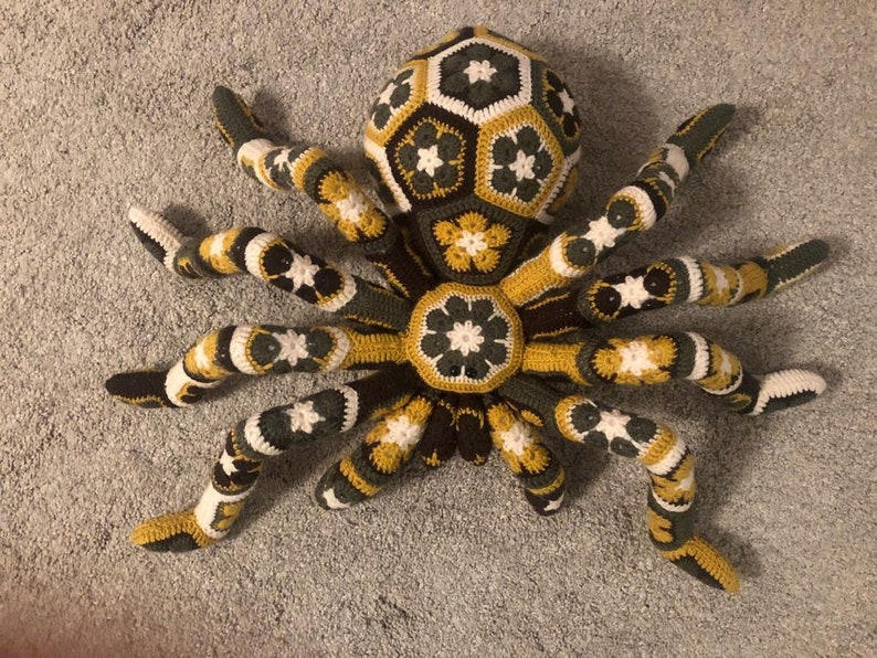 Pattern Crochet Giant Spider Tarantula African Flower Pdf Etsy