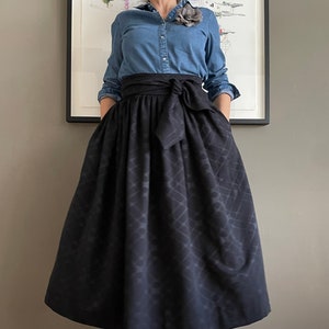 LILI skirt with pockets and ribbon image 1