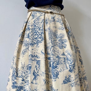 Faltenrock mit Taschen Toile de Jouy Bild 8