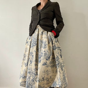 Pleated Skirt with Pockets Toile de Jouy image 4