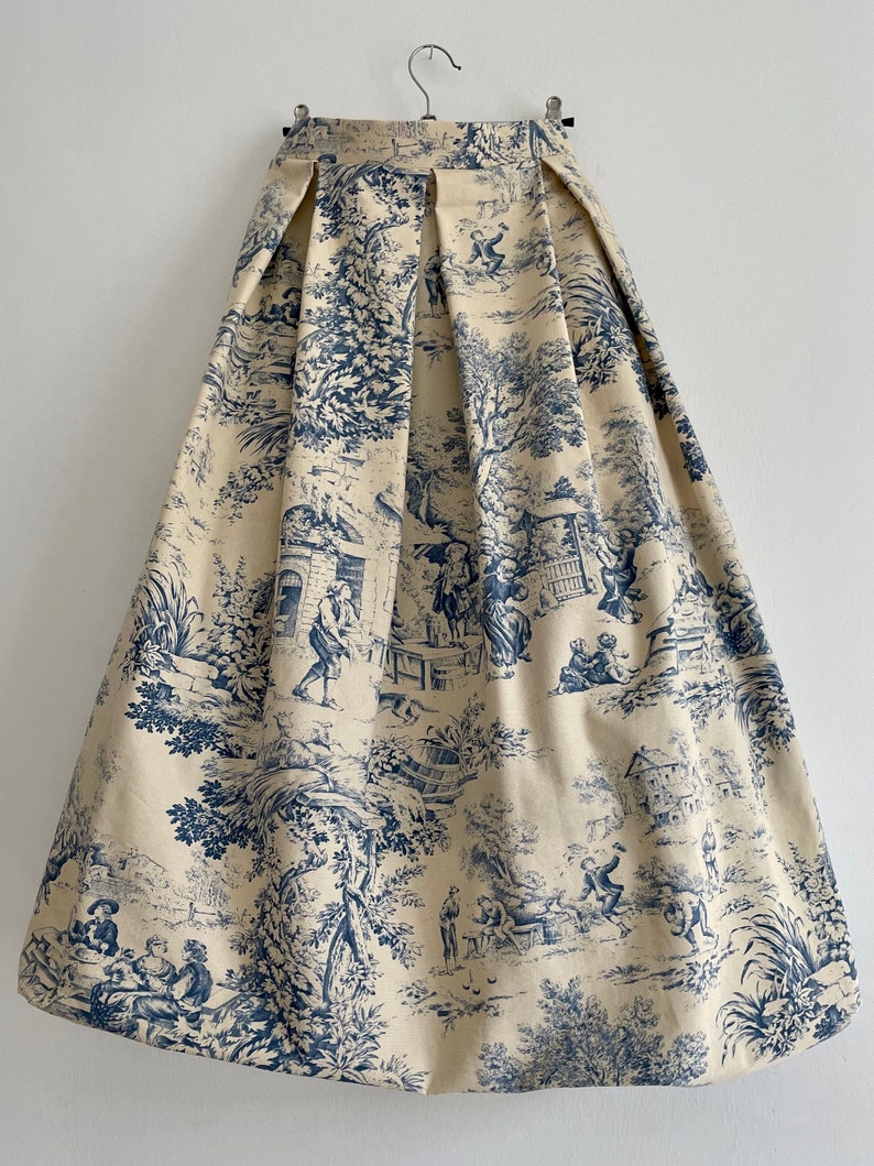 Faltenrock mit Taschen Toile de Jouy Bild 2