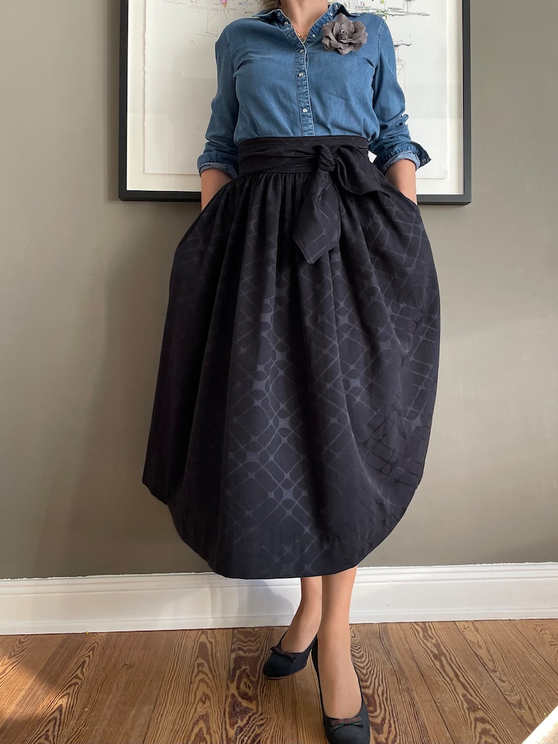 LILI skirt with pockets and ribbon image 3