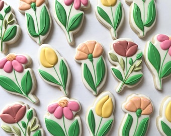 Flower Sugar Cookies: Custom Decorated Cookies
