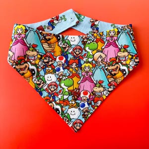 Reversible Bandana: Gamer Friends/Red Guy BA15