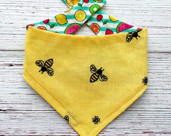 Vente d'histoires - Bandana réversible : abeilles jaunes/fruits