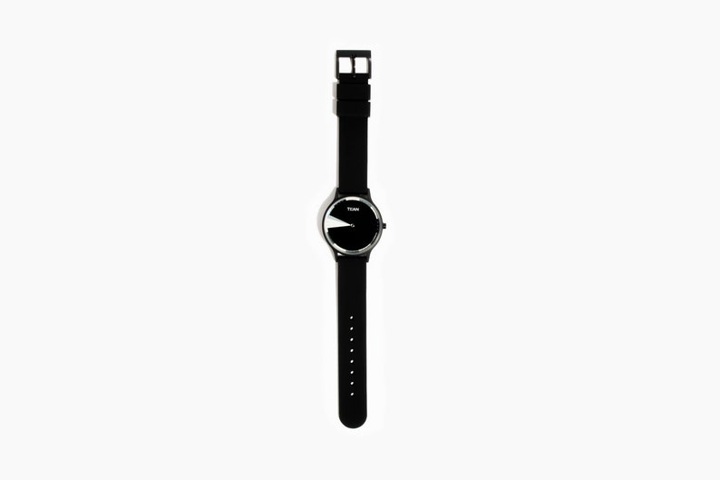 Tian watch black-white with silicon strap image 3