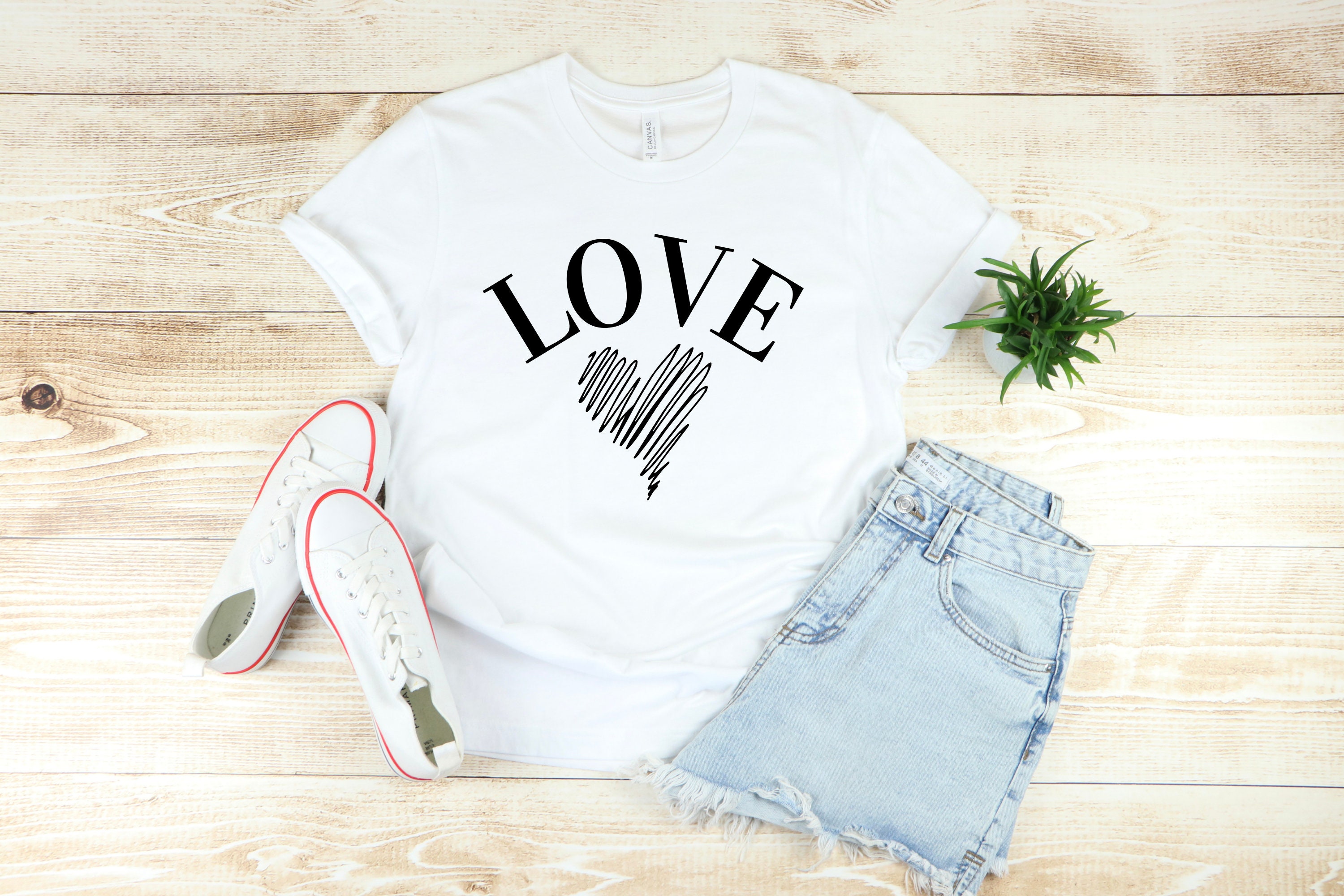 Love Heart Shirt / Love T-shirt / Heart T-shirt / Couples Love | Etsy