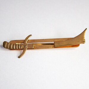 Vintage Krawattenhalter – Elegantes Herren Accessoire für den Fechtsport