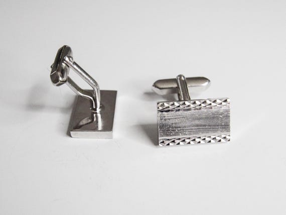 Stylish Silver Rectangular Cufflinks with Texture… - image 3