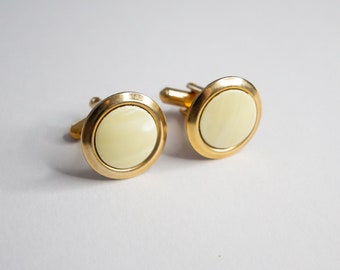 Circular Mother Of Pearl Cuff Links