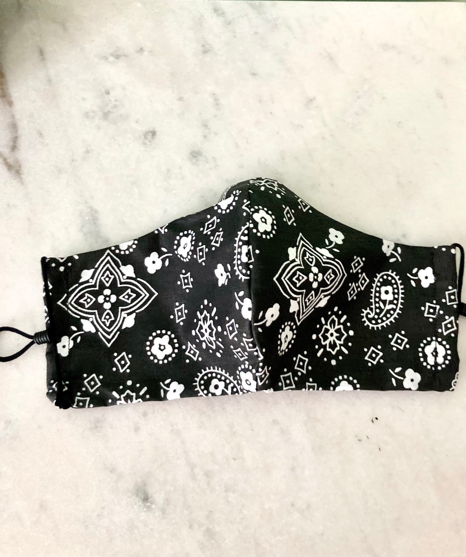 Black bandana print mask Etsy