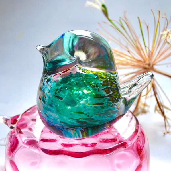 Wedgwood vintage crystal glass paperweight or sculpture of a bird with beautiful speckled pattern in turquoise, pink and other colours