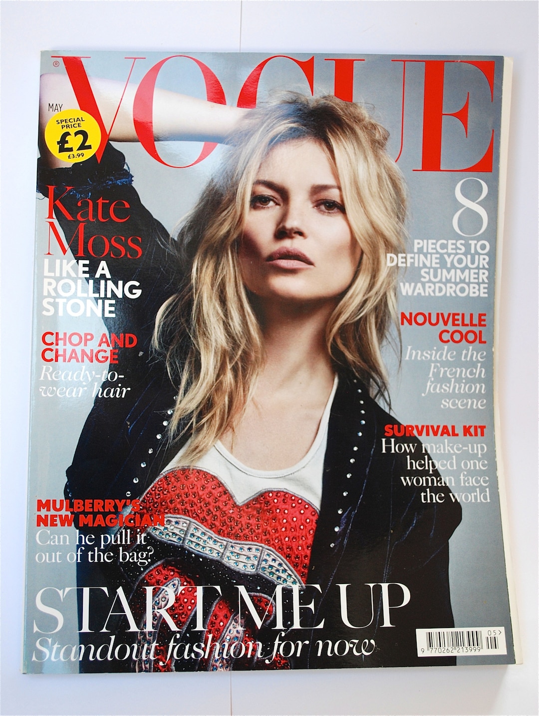 Vogue Italia Feb 2016 Kate Moss ケイトモス Kate Moss Gets Happy In Mario Testino Snaps For Vogue Italia