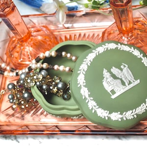 Elegant vintage biscuit porcelain jewellery box with cover by famous English company Wedgwood