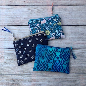 Small zipper coin wallet pouch jewelry cosmetic tea essential oil stitch marker mini bag hearing aid earbuds gift card credit card storage