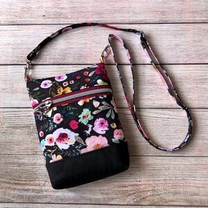 Small Crossbody Phone Bag, Adjustable Strap Smartphone Purse, Handmade Mini Cotton Minimalist Shoulder Strap Pouch, Cute Pretty Gift for her