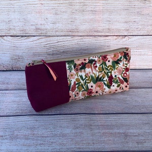 Handmade Zipper Pouch, Small Reusable Cotton Bag, Pretty Purse Organizer, Mom Friend Gift Idea, Gift for Her, Floral Pencil Stationary Case