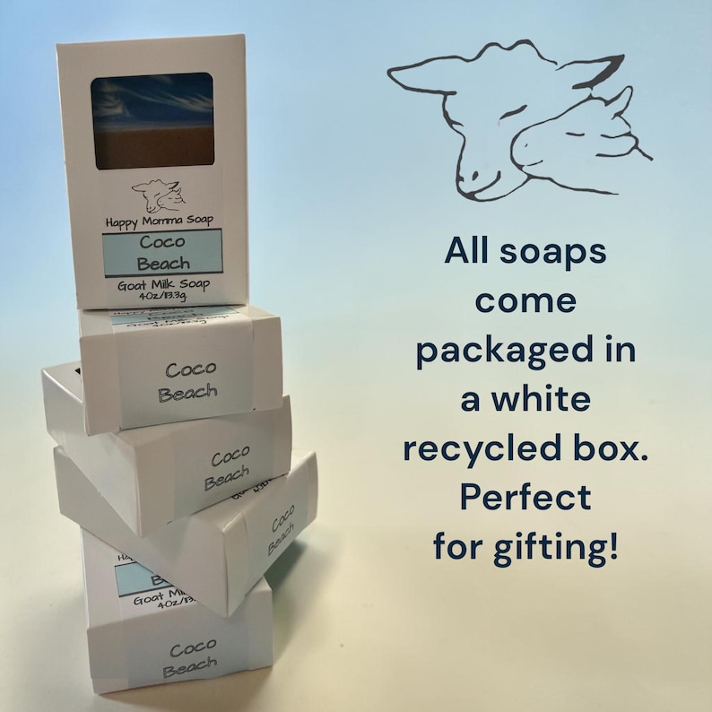 Puede incluir: Una pila de cinco cajas rectangulares blancas que contienen jab&oacute;n de leche de cabra Coco Beach. Cada caja tiene una etiqueta con el texto Happy Momma Soap, Coco Beach y 4oz/113.3g. El texto a la derecha dice: All soaps come packaged in a white recycled box.