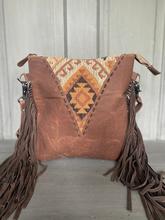 Willow western fringe crossbody – Northern Charm Boutique