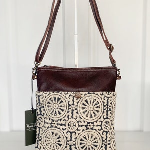 Canvas & Leather Gyrpo Small Crossbody Wrislet Bag