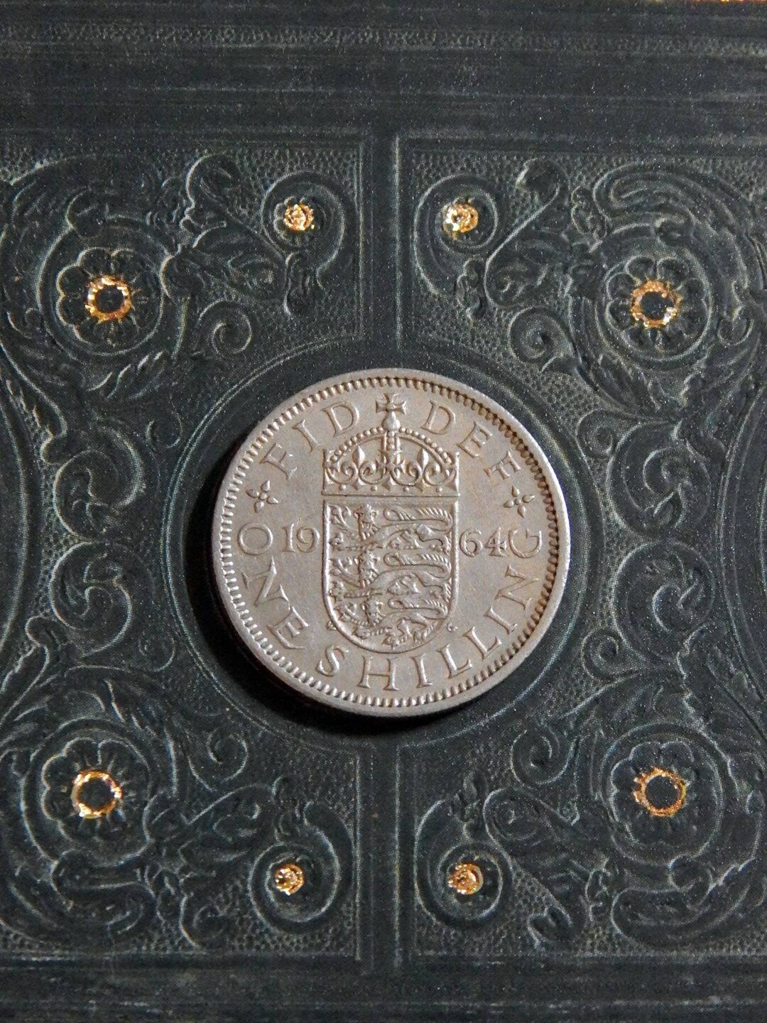 1950s 1960s British Shilling Coin Queen Elizabeth II Portrait Vintage ...