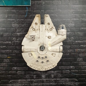 Wall Mount for Vintage Star Wars Kenner Millenium Falcon