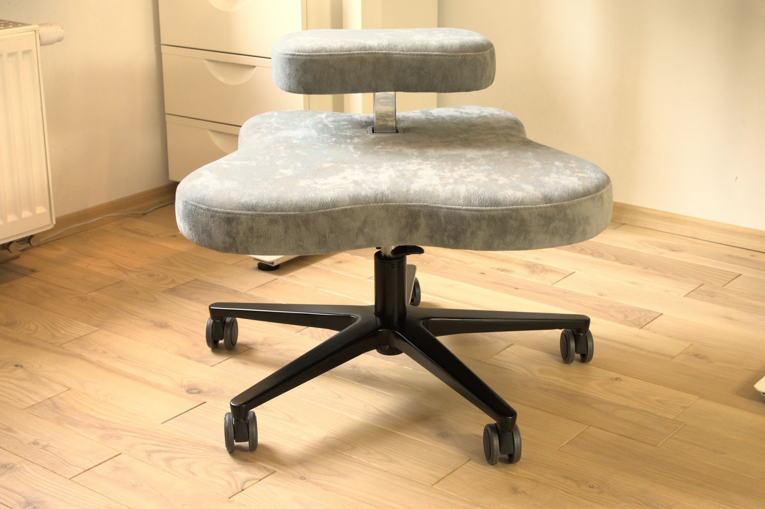 Sedia A Gambe Incrociate Per ADHD - Ergonomica Con Poggiapiedi Girevole E Supporto Lombare - Ufficio, Yoga, Meditazione - Nero - Portata 136 Kg
