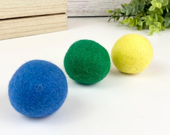 Felted Wool Cat Toy Balls – Eco-friendly Pet Toys for Cat Lovers and Moms - Christmas Gift