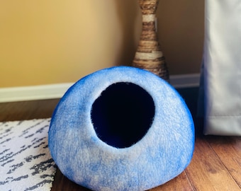 Large Felted Wool Cat Cave, Eco-Friendly Handmade Cat House, Cat Mom Gift, Cat Bed