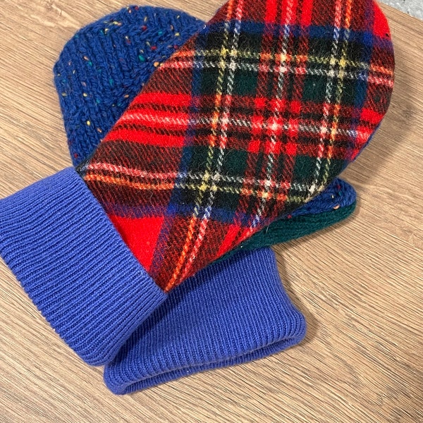 Stewart tartan plaid woven warm wool upcycled sweater mittens. Fleece lined, cashmere cuff, Fun one of a kind mitts!