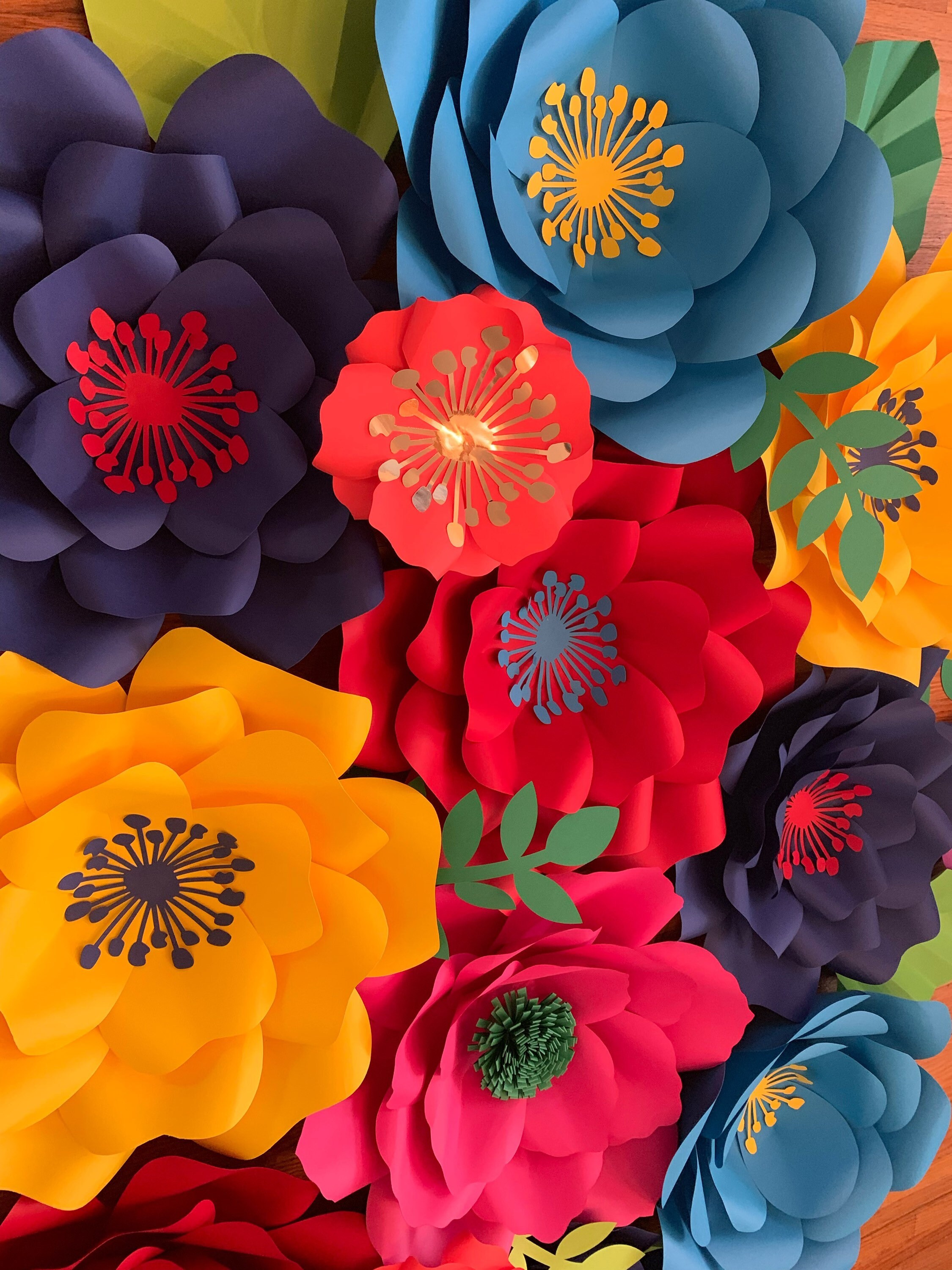 Chayo's Flowers (5.5) - Mexican Paper Flowers - Mexican Fiesta Party Decorations and Supplies