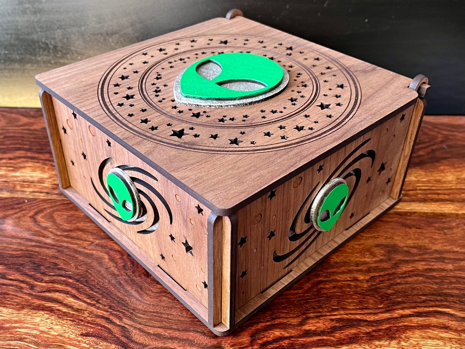 Handcrafted Ufo/alien Walnut Wood Box With Metallic Silver Inserts ...